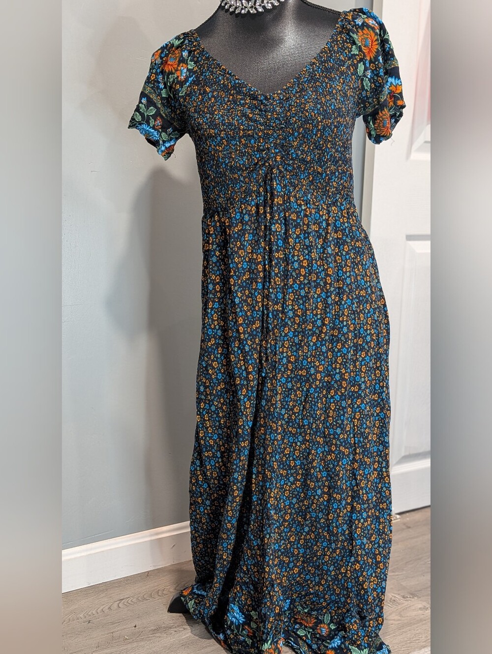 Floral V-Neck Maxi Dress in Teal and Navy - Picture 2 of 3